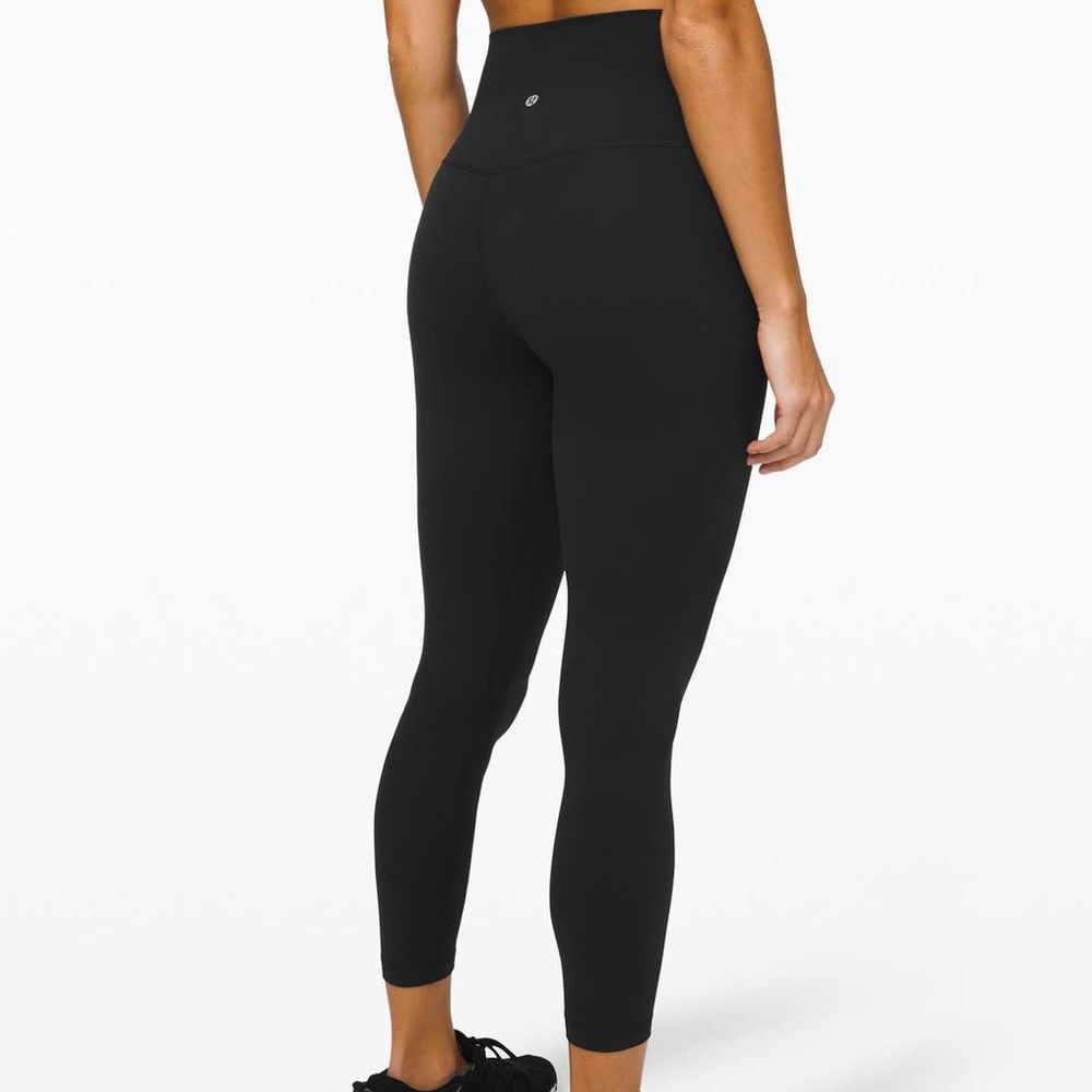 Black Lululemon Align Legging Size 6 with 25 inch Length!